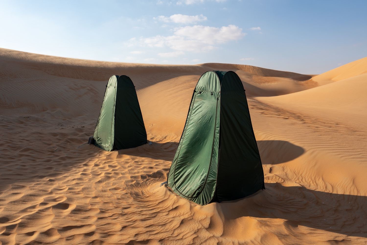 Comfortable private camp set-up with facilities on an Al Quaa glamping trip