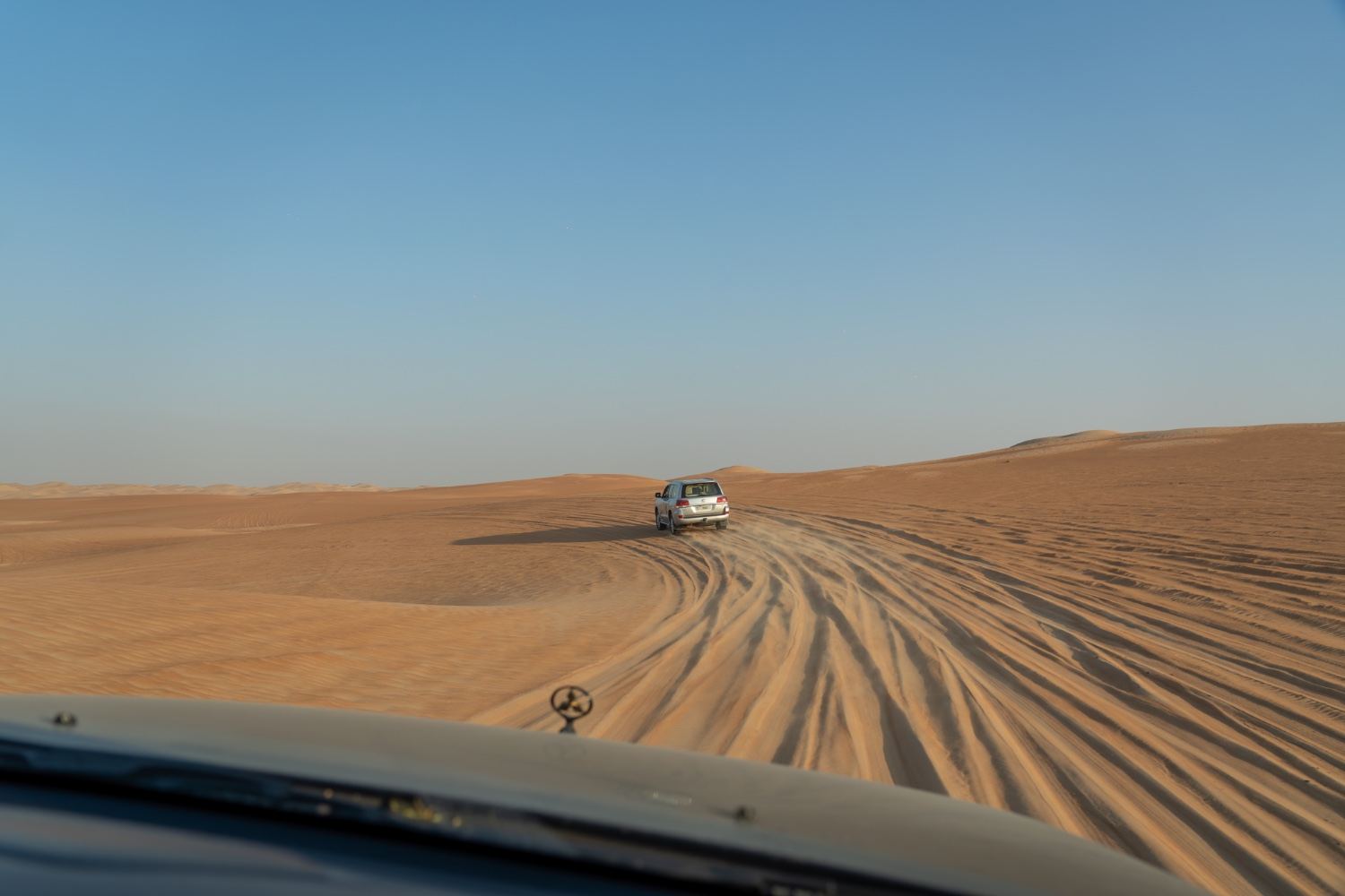 4x4 desert tour at Al Quaa near Abu Dhabi